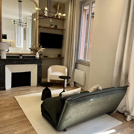 L'elegant - Capitole Apartamento *